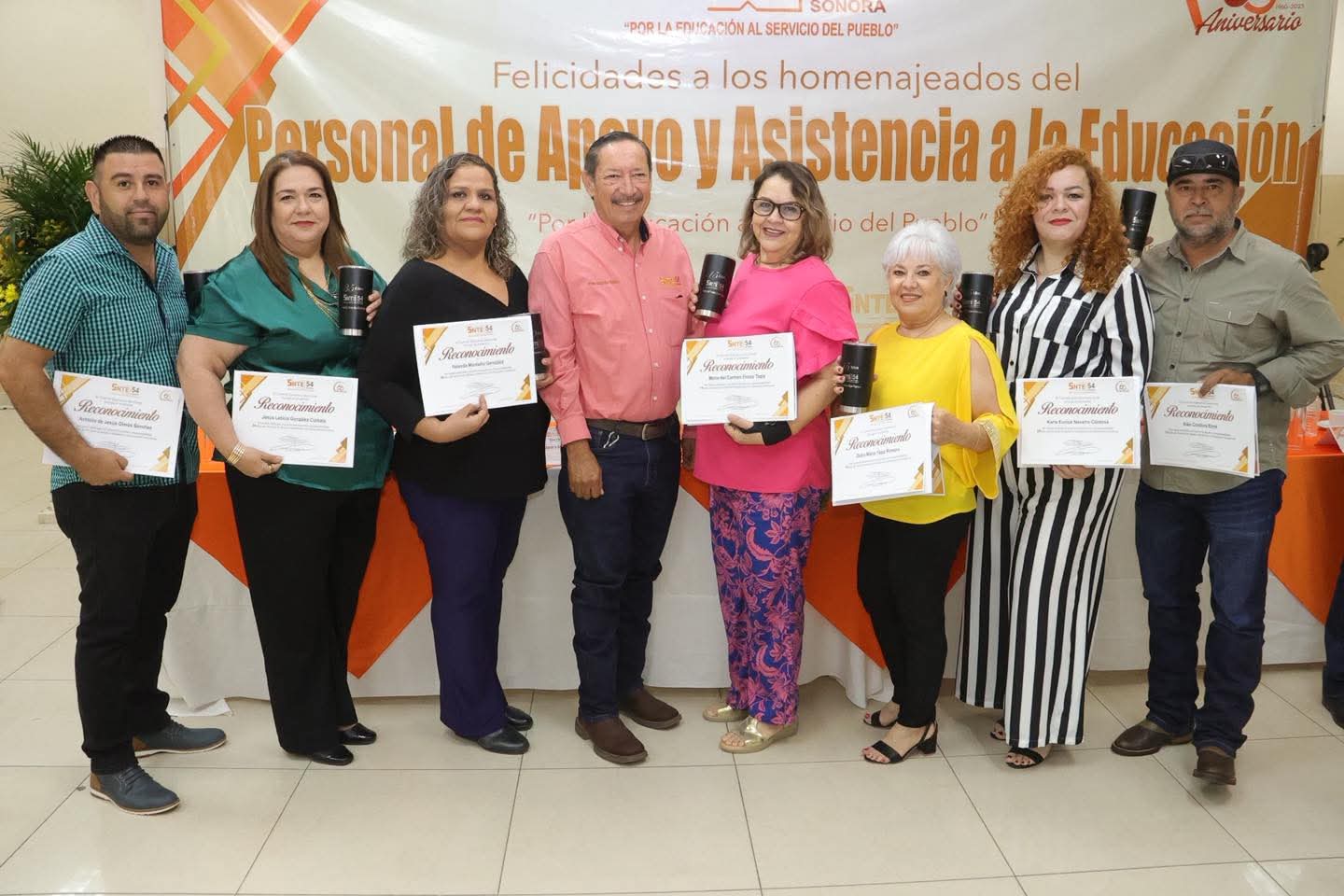 Secci&oacute;n 54, reconoce la trayectoria del Personal  de Apoyo a la Educaci&oacute;n 