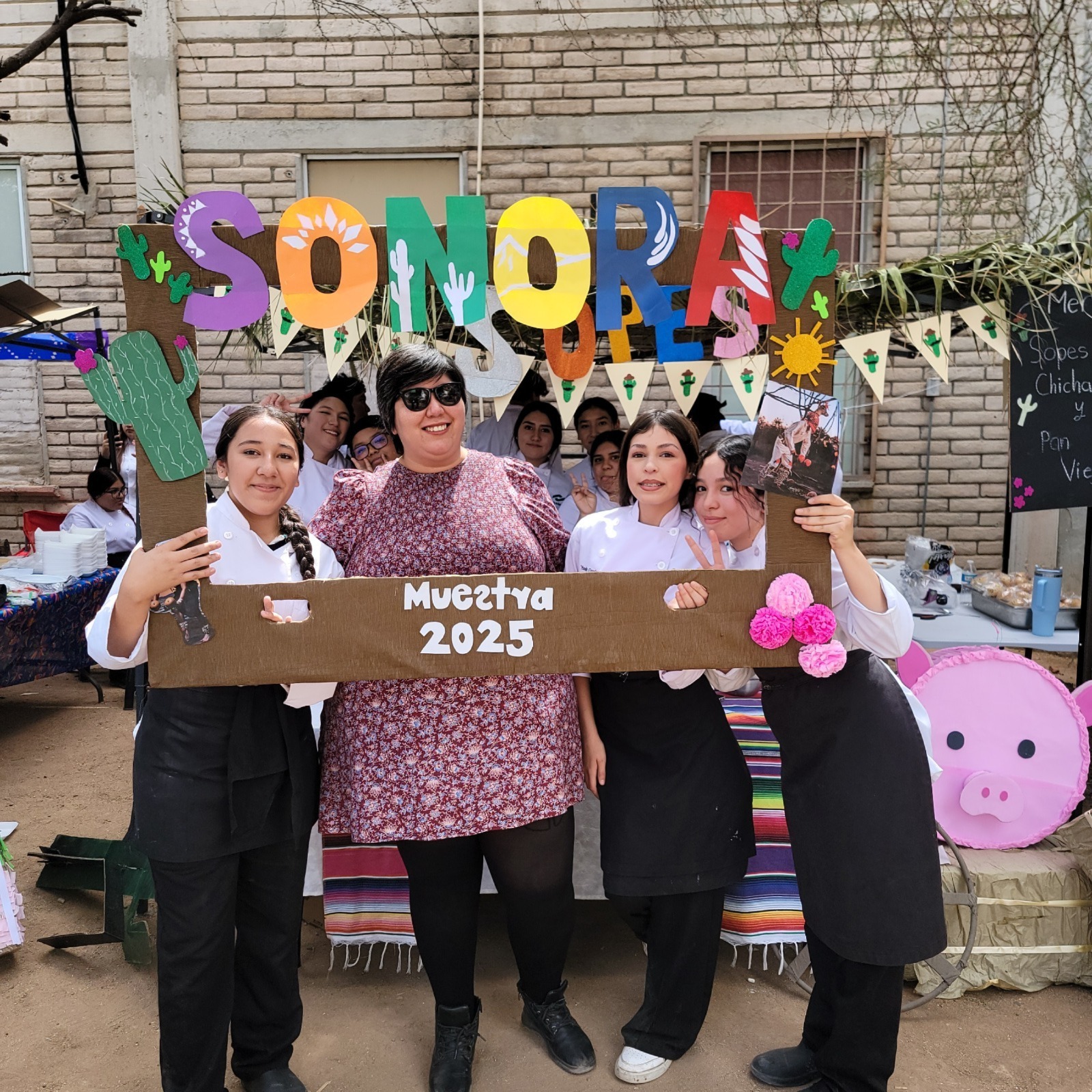 Alumnado de Conalep Sonora recrea sabores ancestrales en festival gastron&oacute;mico 