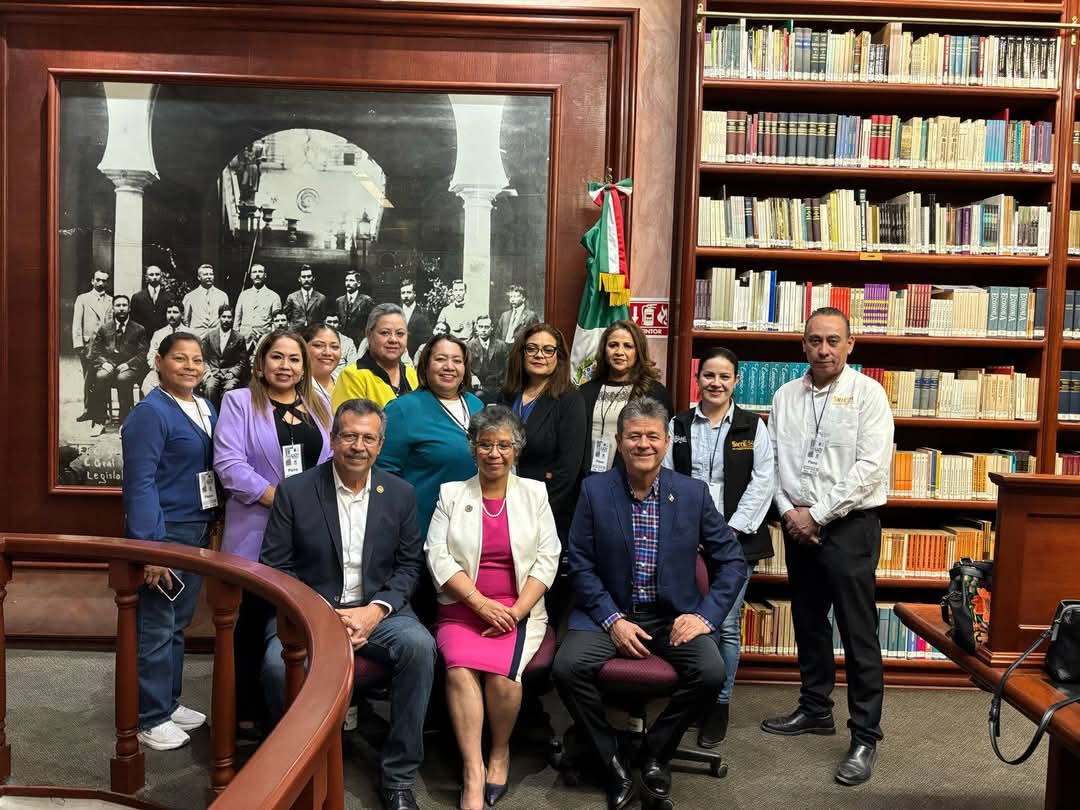 Secci&oacute;n 54 del SNTE acudieron al Congreso de Sonora a presenciar el posicionamiento de la conmemoraci&oacute;n del D&iacute;a de la Mujer