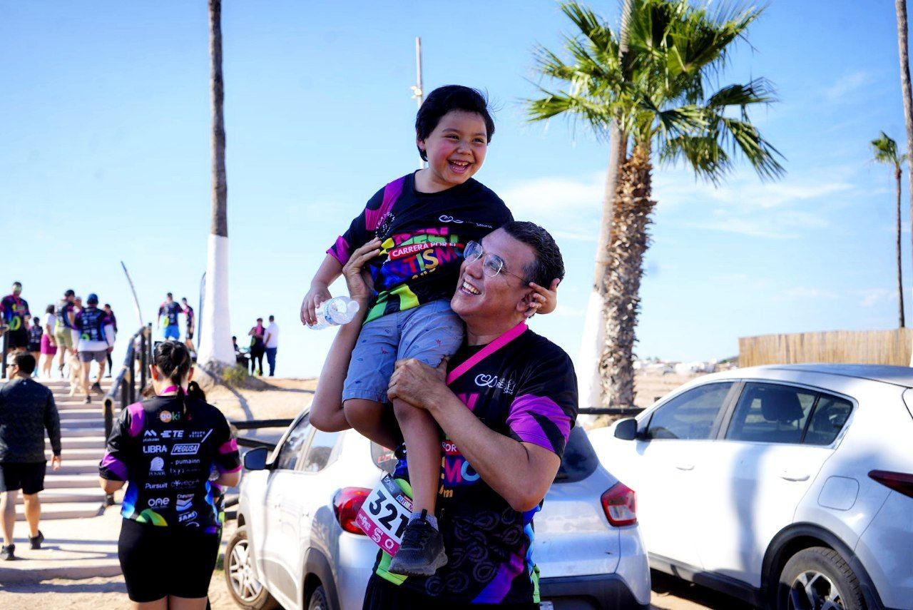Participa Ram&oacute;n Flores en la RUN FEST, 3ra. Carrera por el Autismo en Dan Carlos 