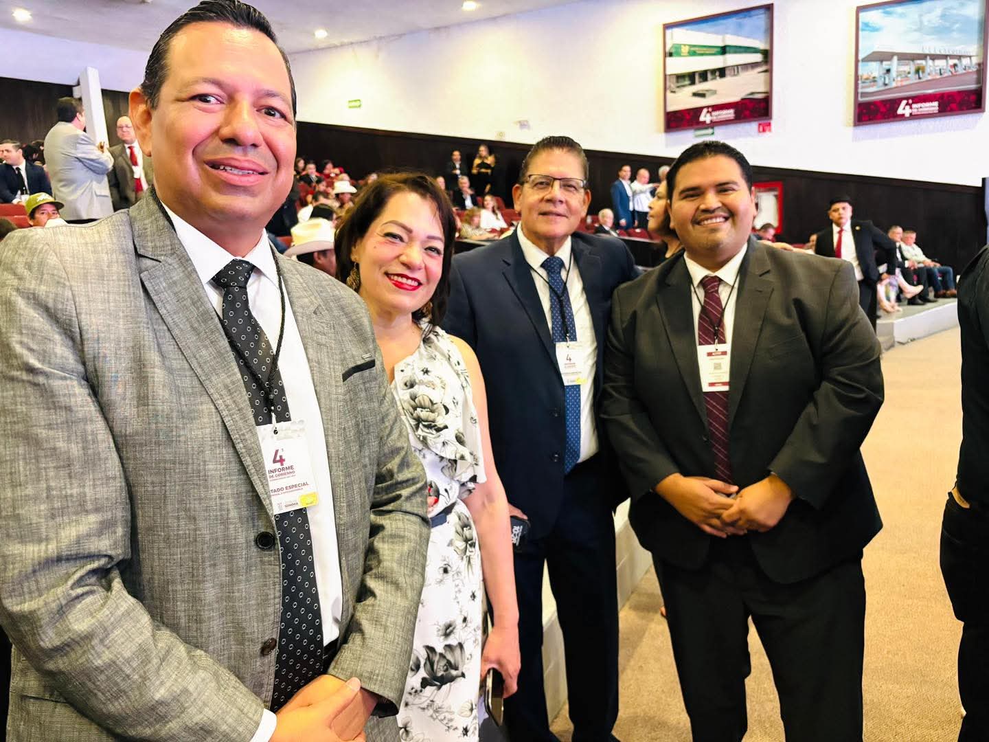 Secci&oacute;n 54 presente en  el Cuarto Informe del Gobernador Alfonso Durazo 