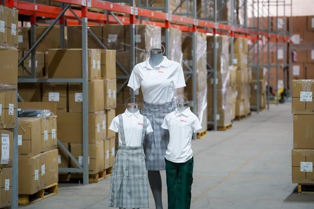 Invita SEC a realizar registro de tallas de uniformes escolares 