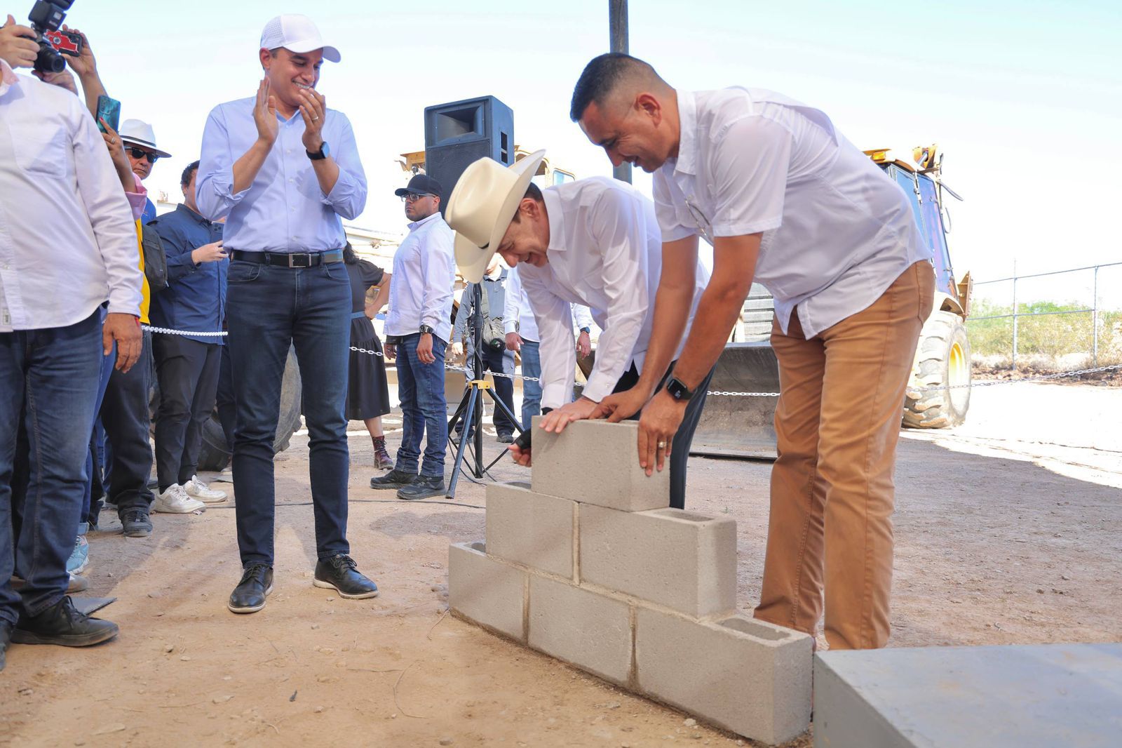 Gobernador Alfonso Durazo transforma el noroeste de Sonora con universidad en Altar y vivienda en Caborca 