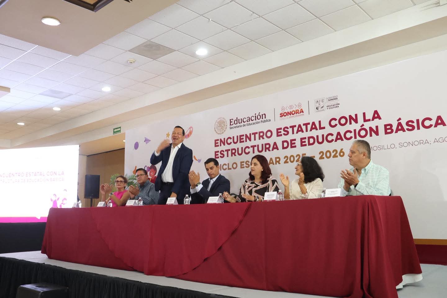 Participan SEC y Secci&oacute;n 54 en el  Encuentro Estatal con la Estructura de Educaci&oacute;n B&aacute;sica 