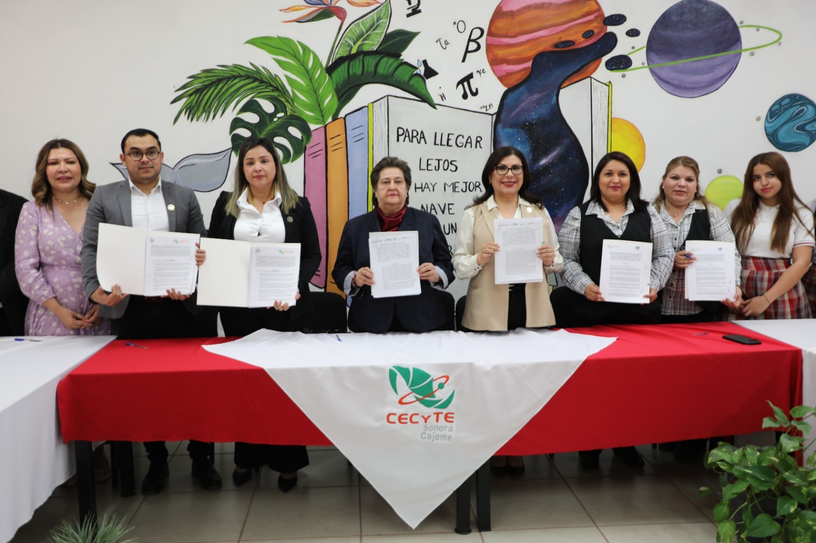 Gobierno de Sonora impulsa a profesionistas para enfrentar retos del mercado laboral 