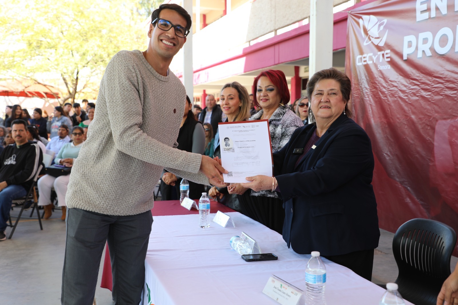 Invita Gobierno de Sonora a tramitar titulaci&oacute;n y c&eacute;dula profesional en Cecyte Sonora 