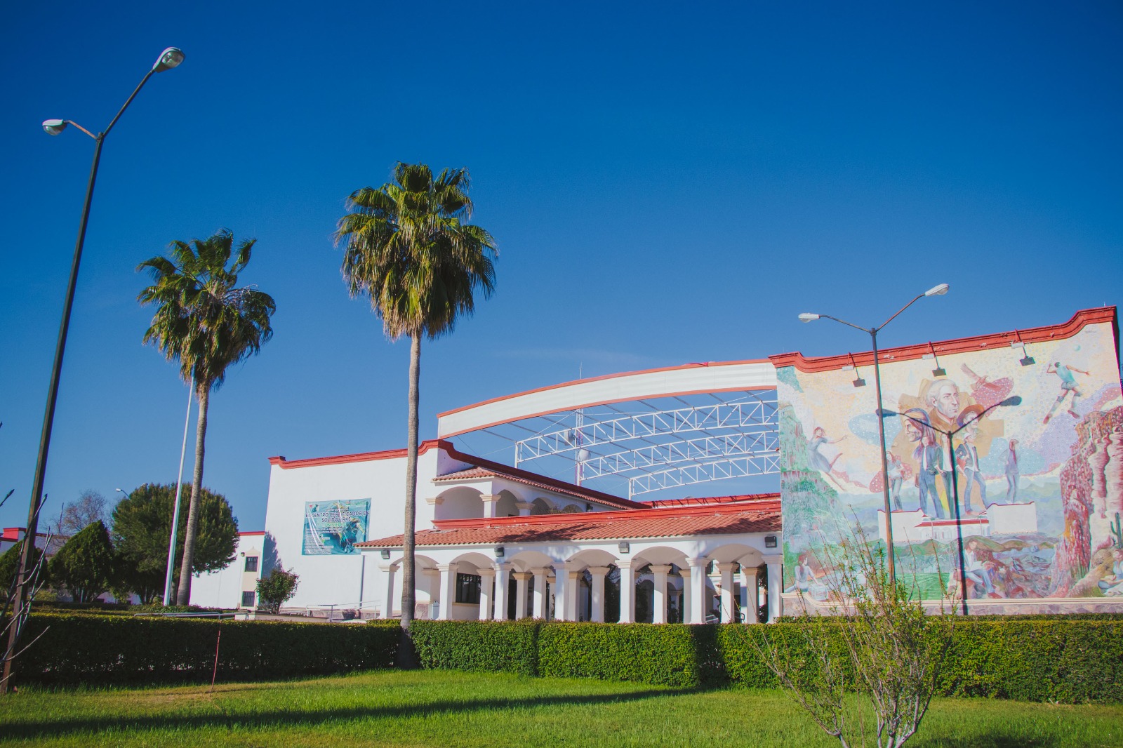 Fortalece Gobierno de Sonora vinculaci&oacute;n con el sector social en favor de alumnos for&aacute;neos de Unisierra 