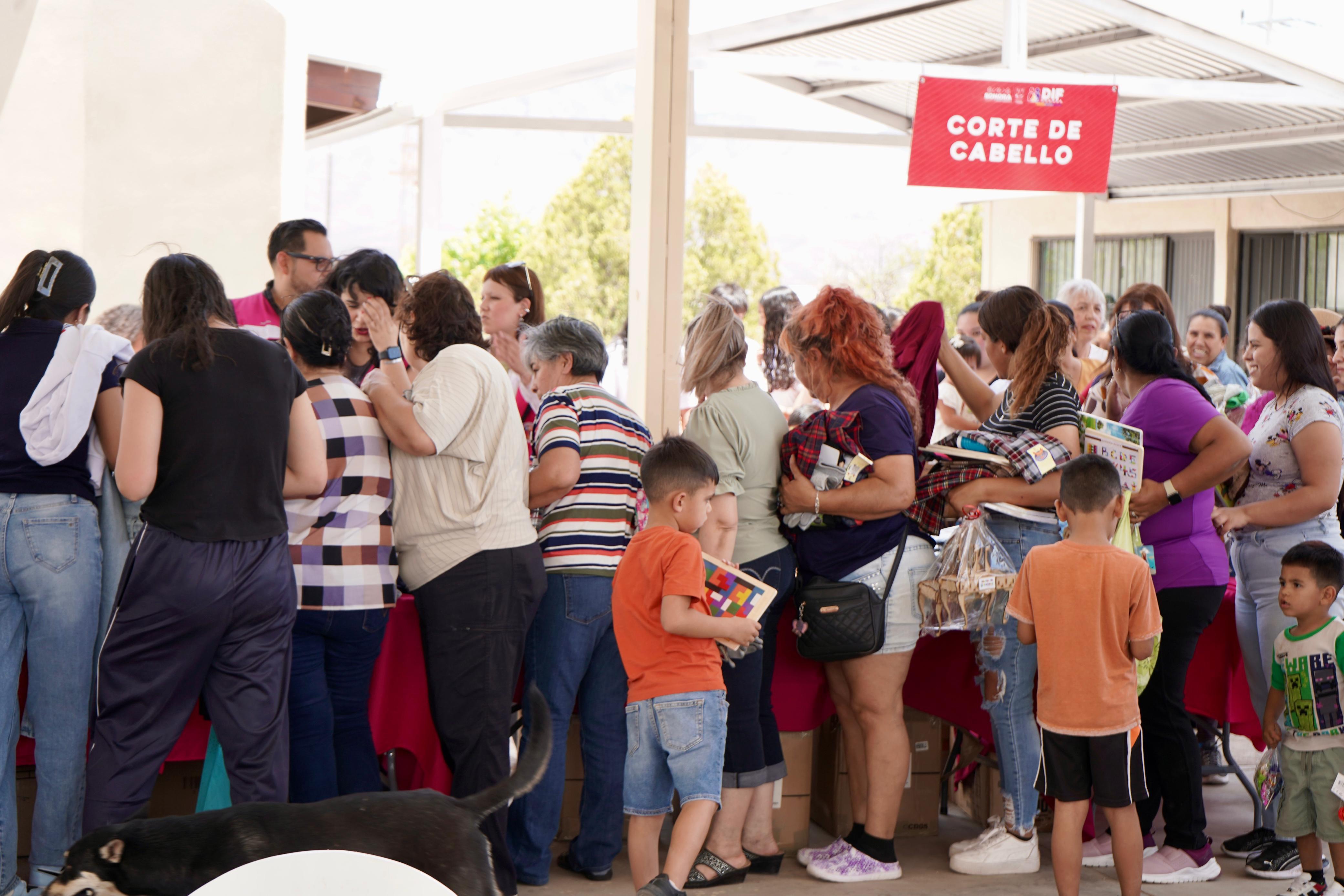 Lleva Gobierno del Estado brigada DIF Sonora "Para Ti" al municipio de Bavispe 