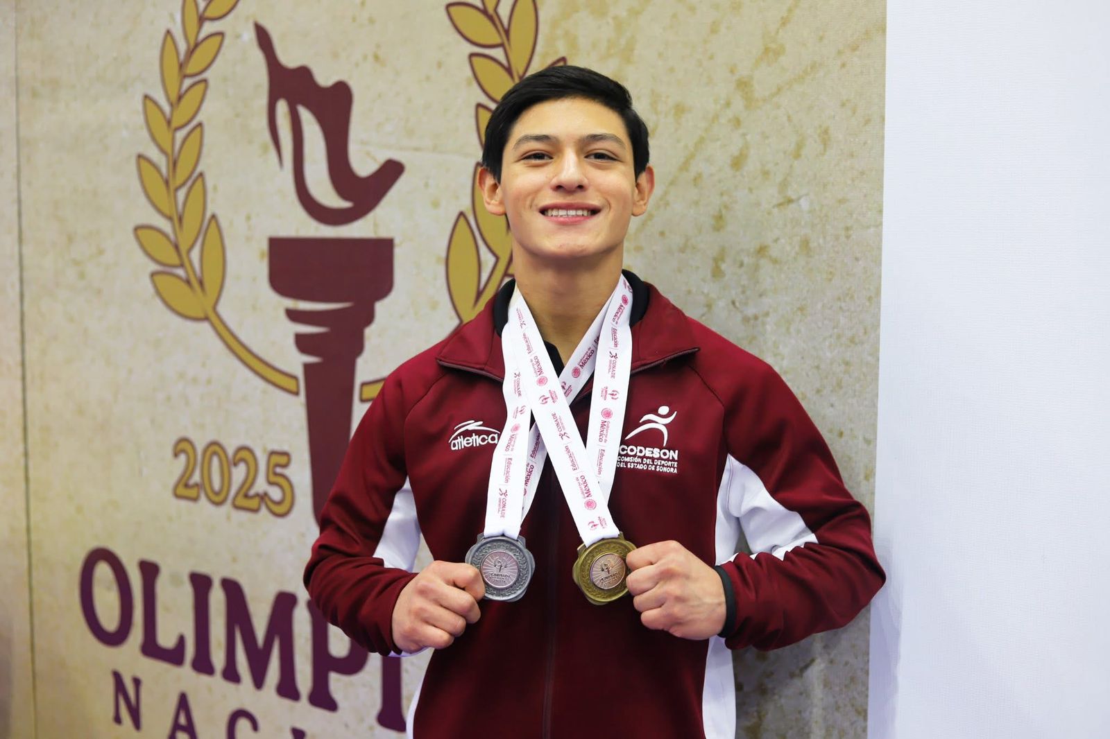 Alumno de Cobach Sonora se proclama campe&oacute;n de gimnasia en Olimpiada Nacional 2025