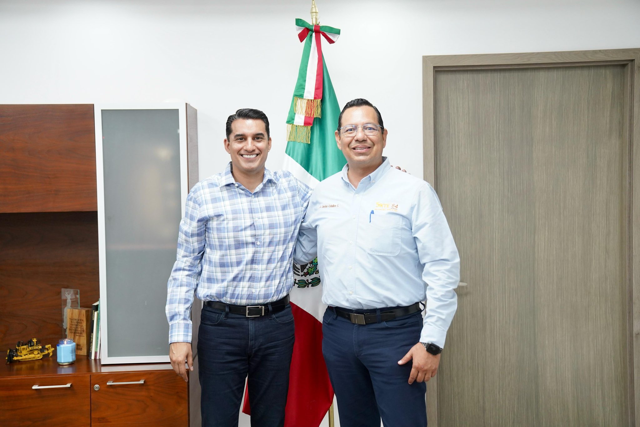 Fortalecen al magisterio sonorense para mejorar la educaci&oacute;n en la regi&oacute;n: Froyl&aacute;n G&aacute;mez,  y Javier Ceballos 